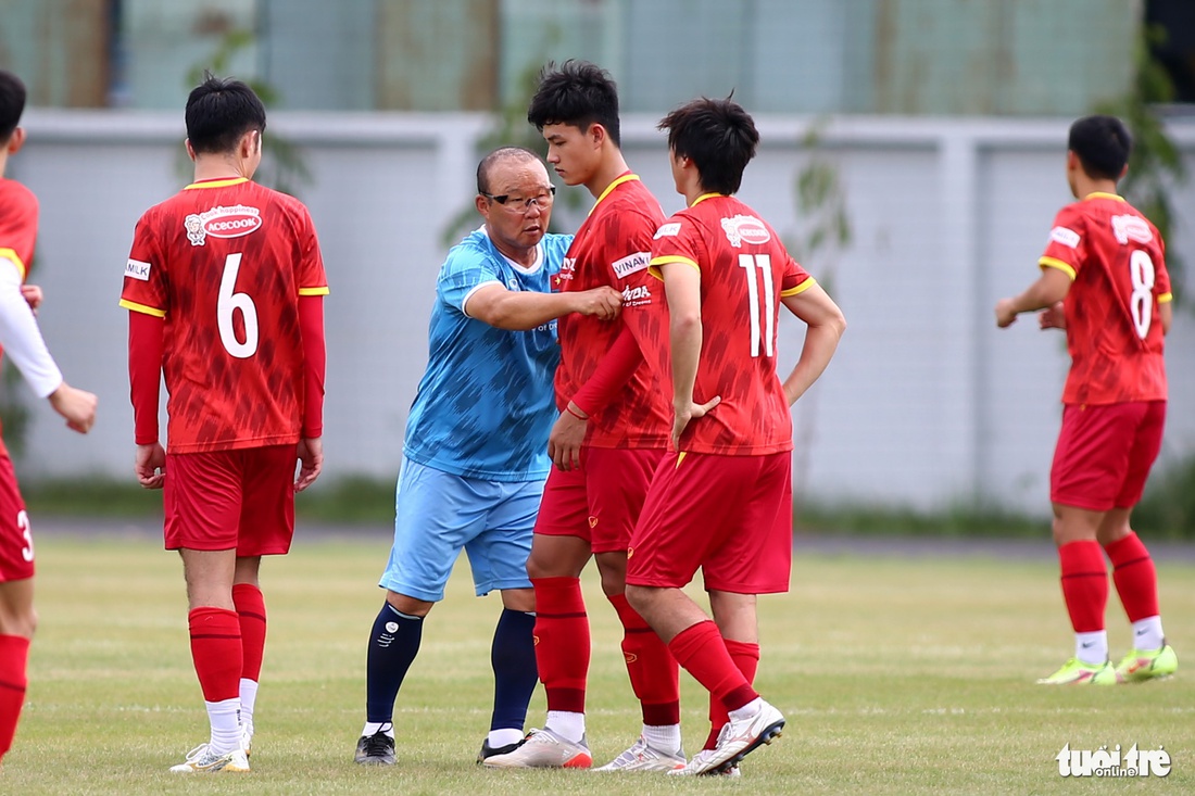 Tuyển Việt Nam ôn bài chiến thuật - Ảnh 5.