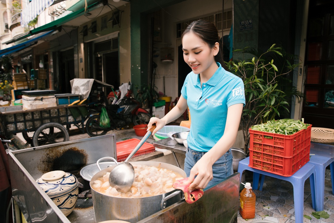 Bảo Ngọc, Thanh Thủy, Thiên Ân, Đỗ Hà mang Tết hạnh phúc cho người khó khăn - Ảnh 5.