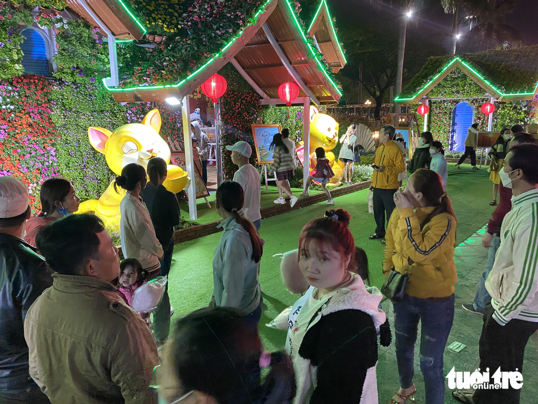 Những ngôi nhà xanh trong vườn hoa xuân Tam Kỳ - Ảnh 6. Những ngôi nhà xanh trong vườn hoa xuân Tam Kỳ - Ảnh 6.