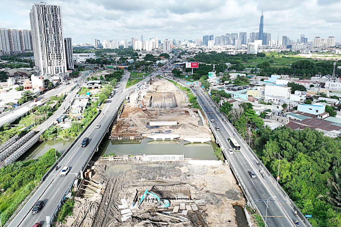 Dự án đầu tư công nút giao thông An Phú, TP Thủ Đức (TP.HCM) - Ảnh: HÀ VIỄN PHƯƠNG