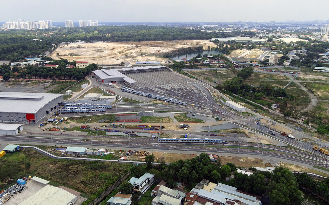 Khu depot (tập kết các đoàn tàu tuyến metro số 1) tại phường Long Bình, TP Thủ Đức - Ảnh: CHÂU TUẤN