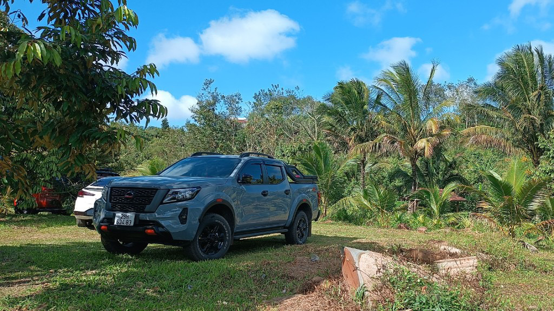 Chủ xe Nissan Navara xuyên Việt 3.000km: ‘Chạy bán tải nhưng êm và đầm chắc hơn MPV’ - Ảnh 1.