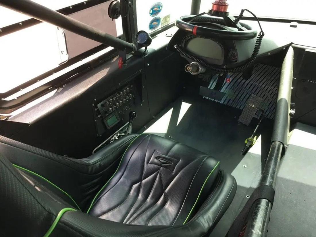 Nhà di động nhanh nhất thế giới giá hơn 2 tỉ đồng: Thợ độ trong Fast & Furious làm, nội thất kỳ dị - Ảnh 3.