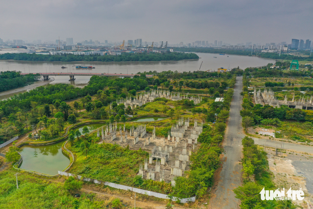 The Water Bay rộng 30,2ha với 6.000 tỉ của Novaland bên sông Sài Gòn trơ gan cùng tuế nguyệt - Ảnh 2.