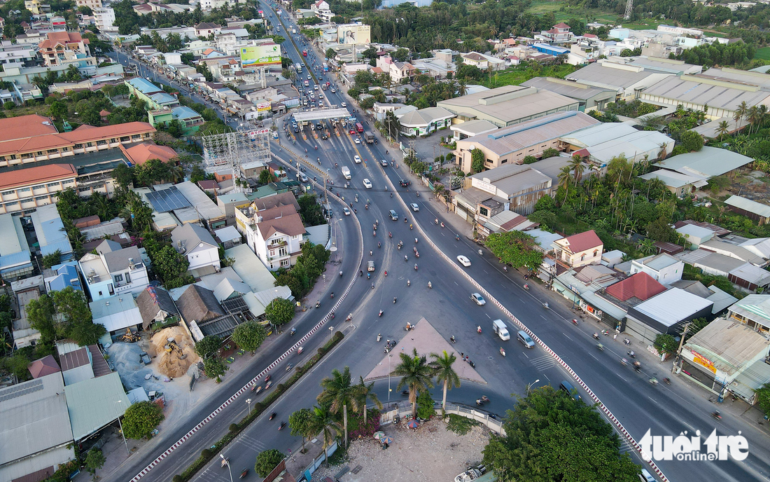 Những giao lộ... ‘bất ổn’ - Ảnh 4.