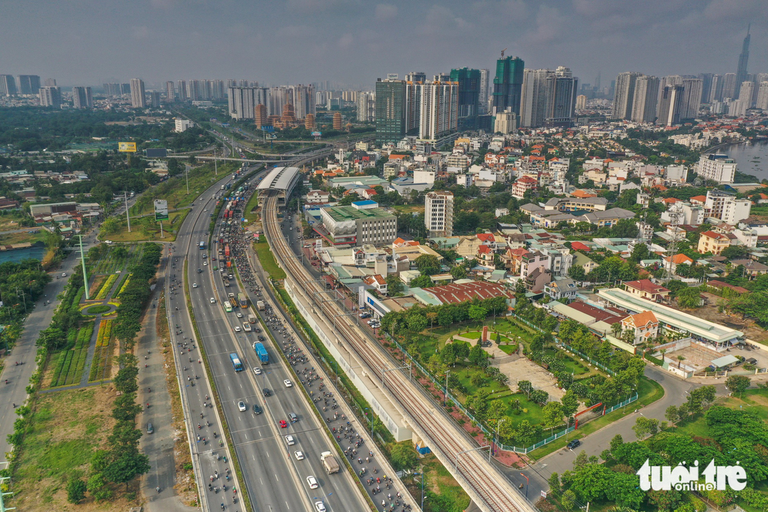 TP.HCM: hàng loạt công trình tỉ đô hoàn thành, khởi công - Ảnh 1.