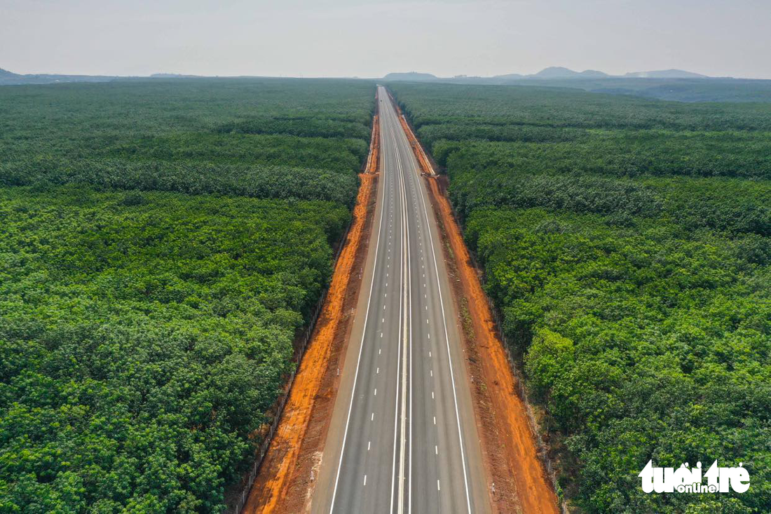 Thủ tướng khánh thành hai cao tốc Phan Thiết - Dầu Giây và Mai Sơn - quốc lộ 45 - Ảnh 16.