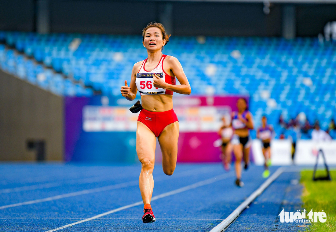 Nguyễn Thị Oanh giành huy chương vàng thứ 4 SEA Games 32 tặng sinh nhật thầy Sỹ - Ảnh 3.