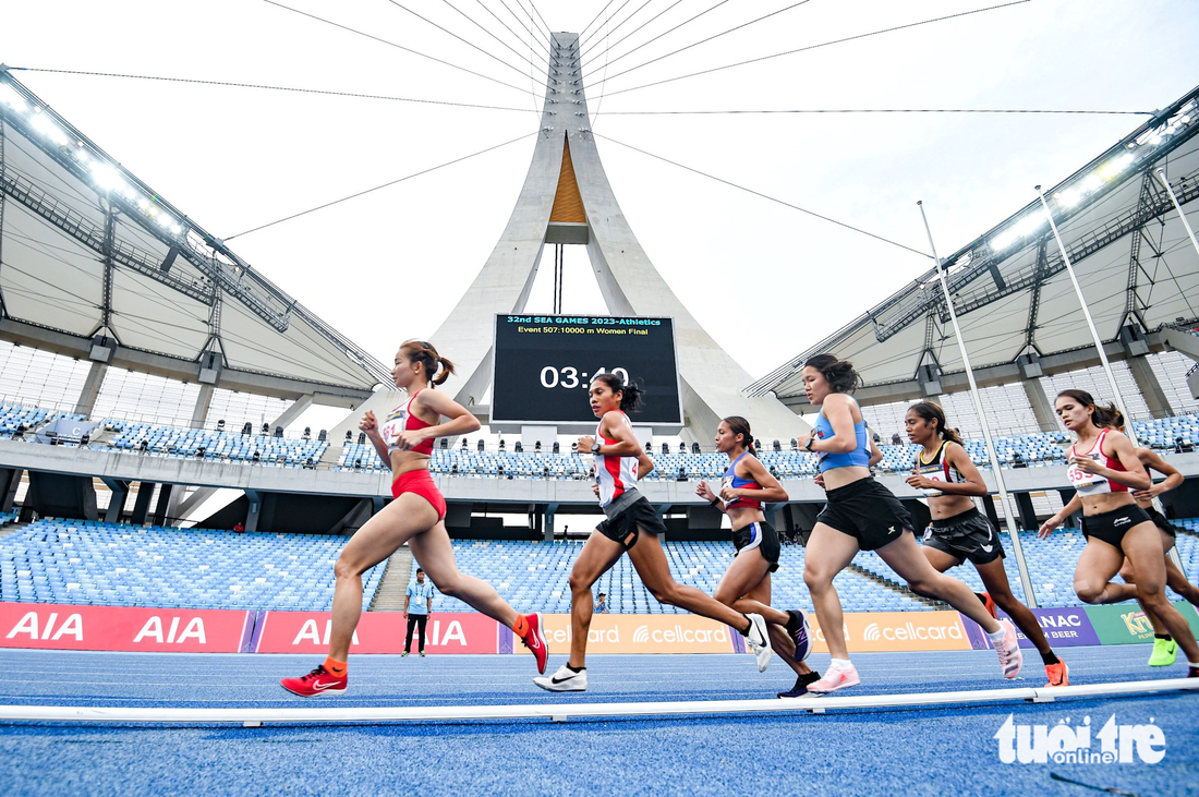 Nguyễn Thị Oanh giành huy chương vàng thứ 4 SEA Games 32 tặng sinh nhật thầy Sỹ - Ảnh 4.