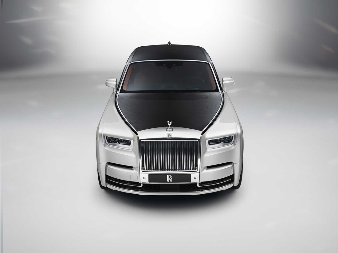 Xe Rolls-Royce im lặng như tờ, người lái mất phương hướng - Ảnh 8.