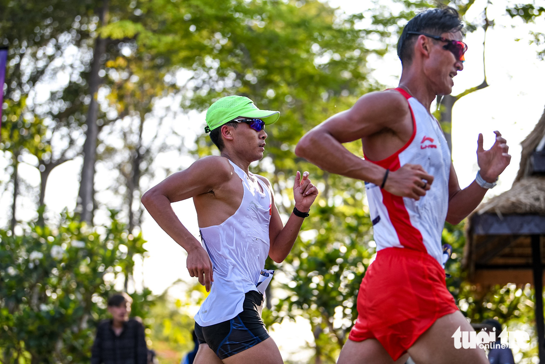 Hoàng tử, nữ hoàng đi bộ chiến thắng tại SEA Games 32 - Ảnh 4.