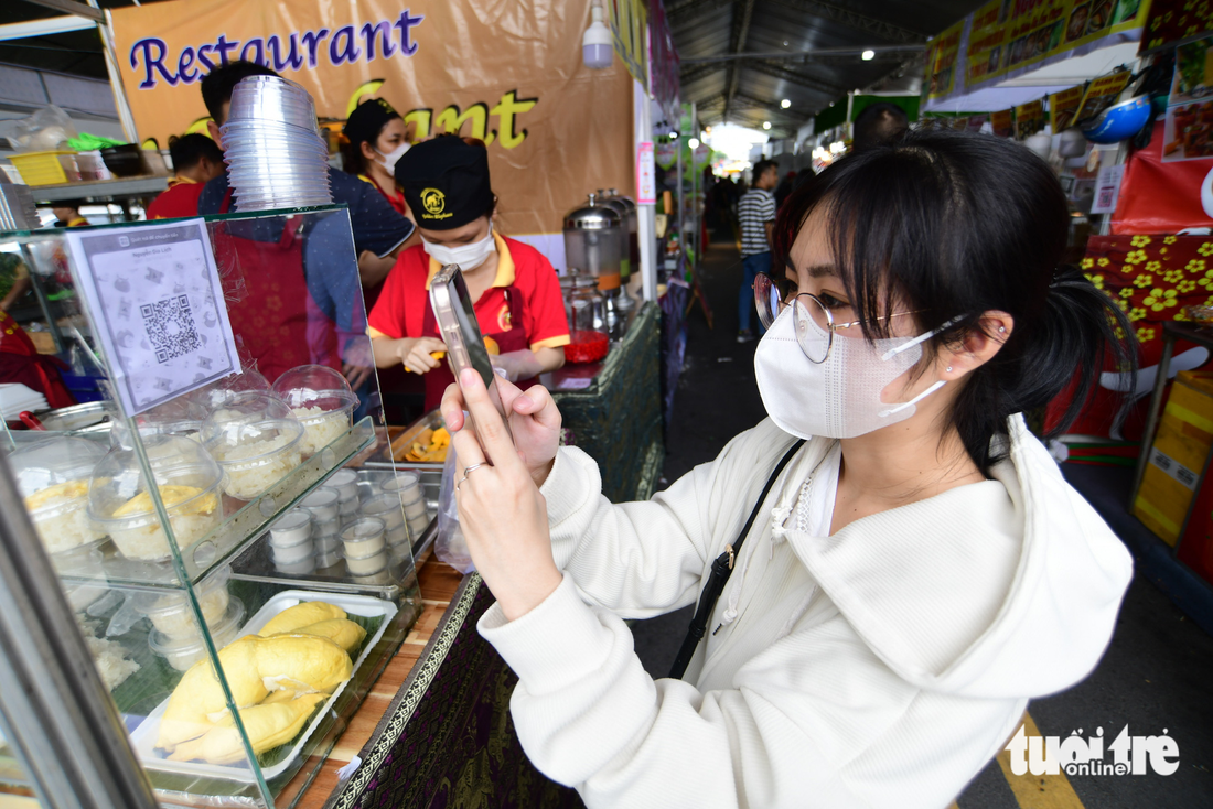 Tưng bừng khuyến mãi ở lễ hội ‘Không tiền mặt - Cashless Town’ khai hội ngày 16-6 - Ảnh 1.