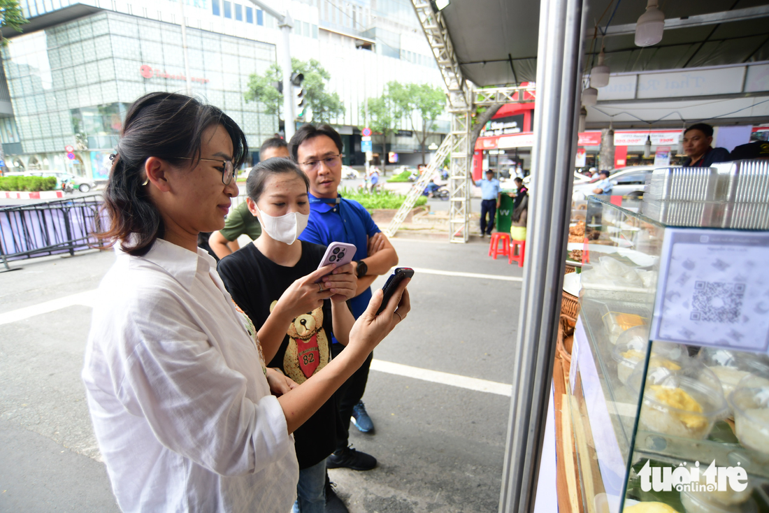 Tưng bừng khuyến mãi ở lễ hội ‘Không tiền mặt - Cashless Town’ khai hội ngày 16-6 - Ảnh 9.