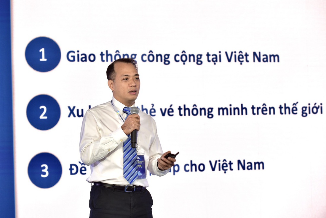 Cần có hệ thống thẻ vé thông minh cho giao thông công cộng - Ảnh 1.