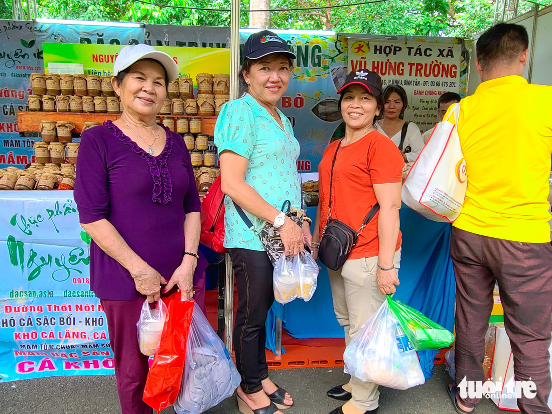 ‘Săn’ giống cây lạ tại Hội chợ triển lãm giống, nông nghiệp công nghệ cao 2023 - Ảnh 8.