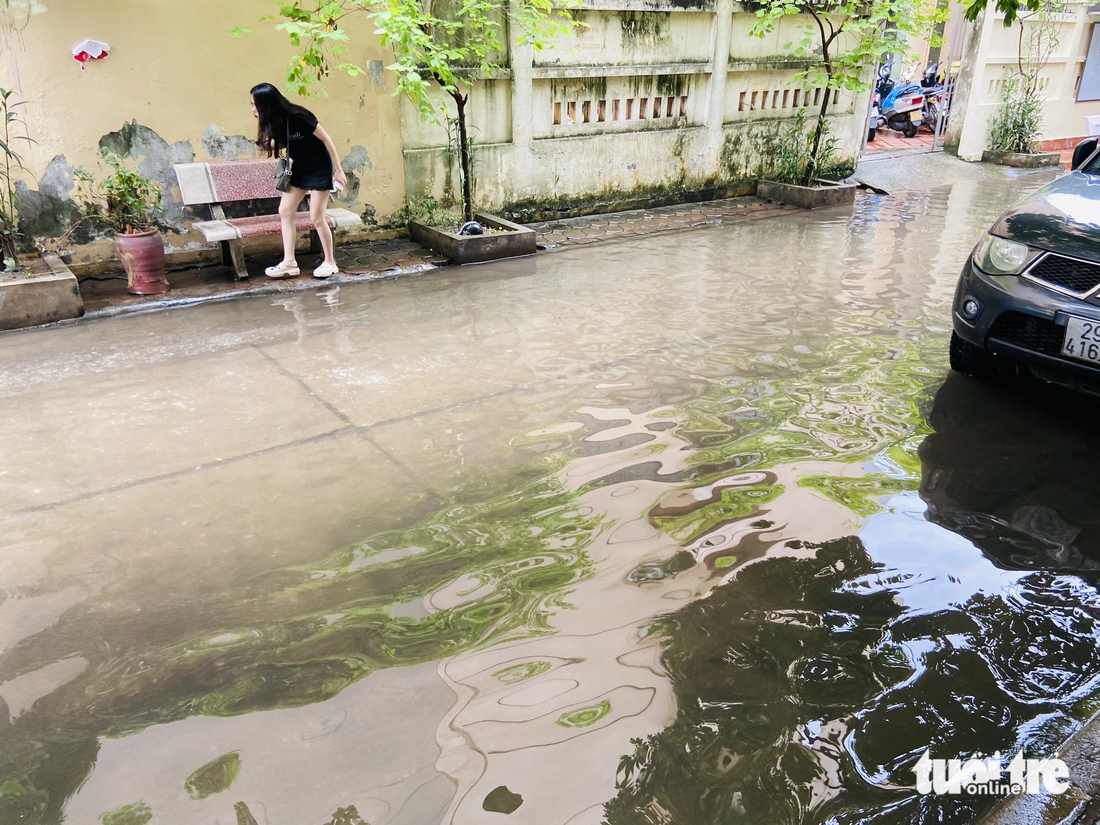 Cả ngàn người khổ vì nước ngập sau mưa suốt 5 năm, địa phương nói gì? - Ảnh 2.