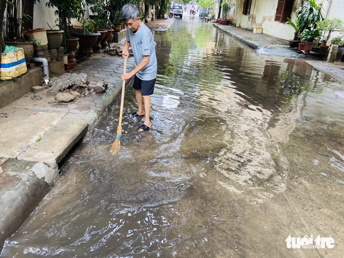 Cả ngàn người khổ vì nước ngập sau mưa suốt 5 năm, địa phương nói gì? - Ảnh 4.