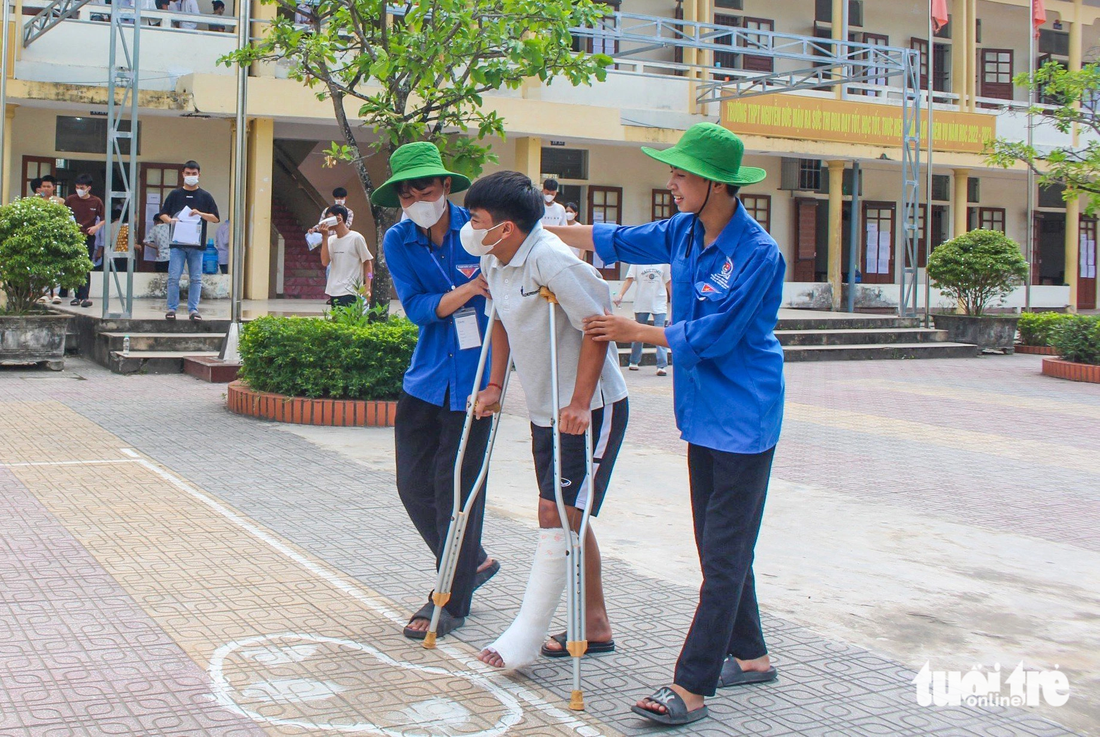 Những thí sinh đặc biệt trong mùa thi tốt nghiệp - Ảnh 3.