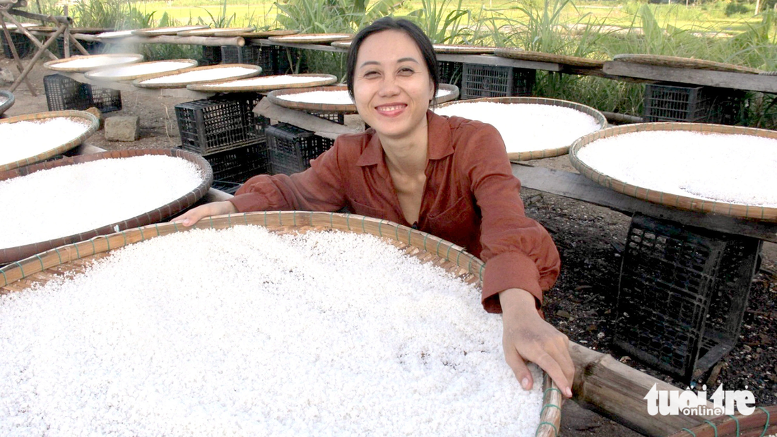 Thắm bên những nong muối Sa Huỳnh tinh khiết