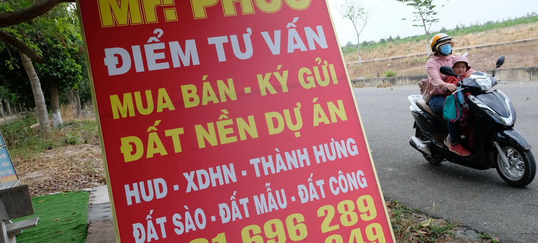 Nhà nước lập sàn giao dịch đất đai có đủ pháp lý sẽ loại bớt các “sàn, cò” đất nhỏ lẻ, tự phát,qua đó giúp bảo vệ quyền lợi người dân - Ảnh: QUANG ĐỊNH