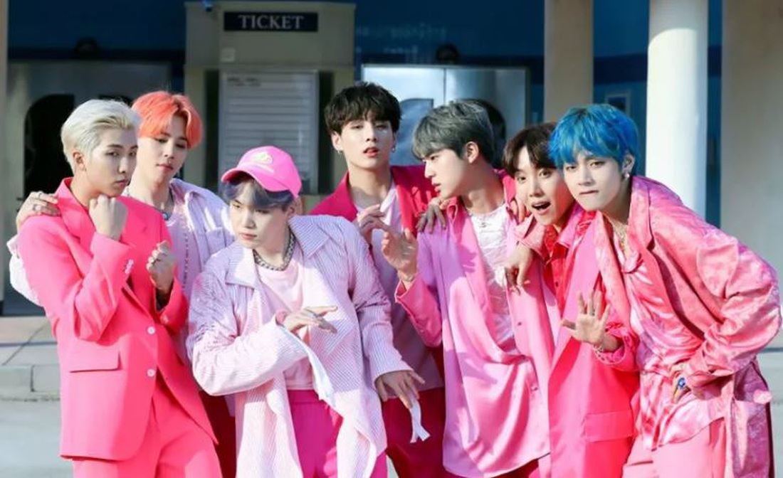 Hình ảnh MV Boy with Luv của nhóm nhạc BTS đạt kỷ lục mới - Ảnh: YONHAP