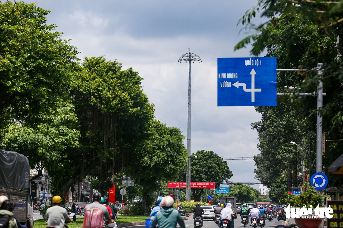 Đường số 7, quận Bình Tân được dự kiến làm đường sắt xuyên tâm trên cao. Vị trí xây dựng nằm tại dải phân cách phân chia 2 làn đường.