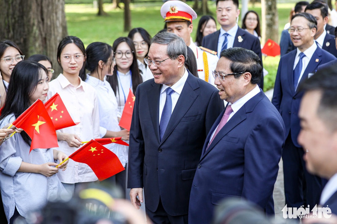 Thủ tướng Phạm Minh Chính chủ trì lễ đón trọng thị Thủ tướng Trung Quốc Lý Cường - Ảnh 2.