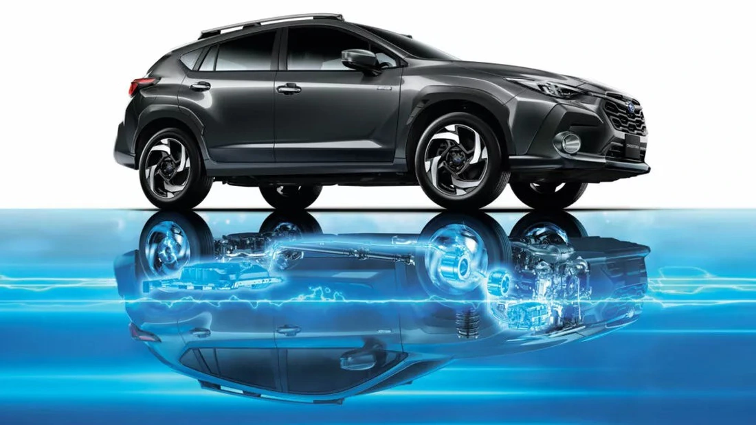 Subaru Crosstrek Hybrid 2025 ra mắt, hé lộ cấu hình hybrid Forester Hybrid tương lai - Ảnh 1.