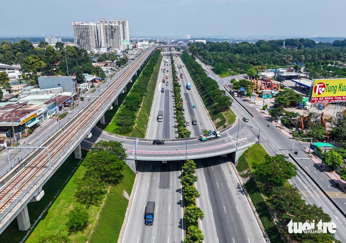 Hiện trạng hầm chui trạm 2 xa lộ Hà Nội chưa thể làm xong vì vướng mặt bằng - Ảnh 11.