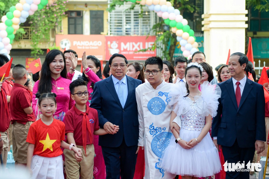 Hà Nội quyết tâm ‘dạy thật, học thật, thi thật, nhân tài thật’ - Ảnh 1.