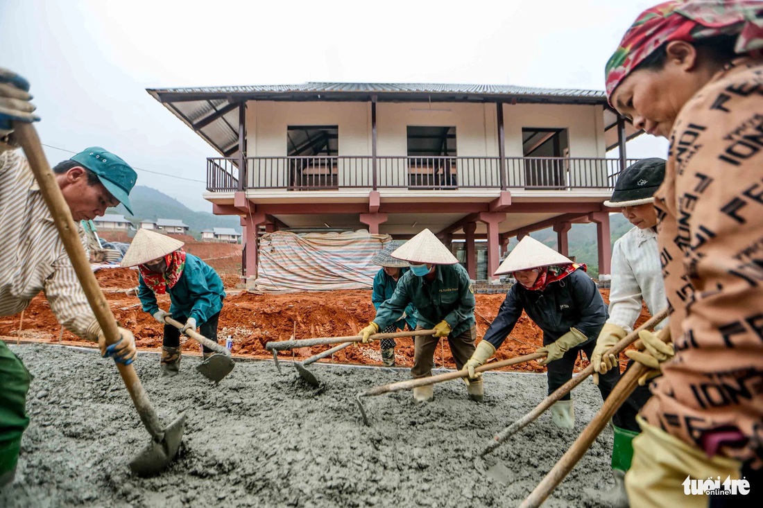 90 ngày đêm ba ca bốn kíp, Làng Nủ mới mẻ đang dần hiện ra - Ảnh 10.