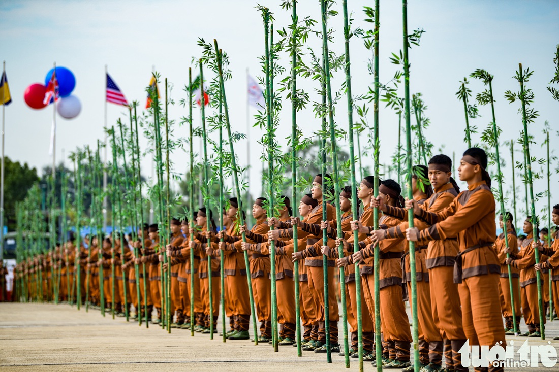 Những hình ảnh mãn nhãn lễ khai mạc Triển lãm quốc phòng quốc tế Việt Nam 2024 - Ảnh 12.