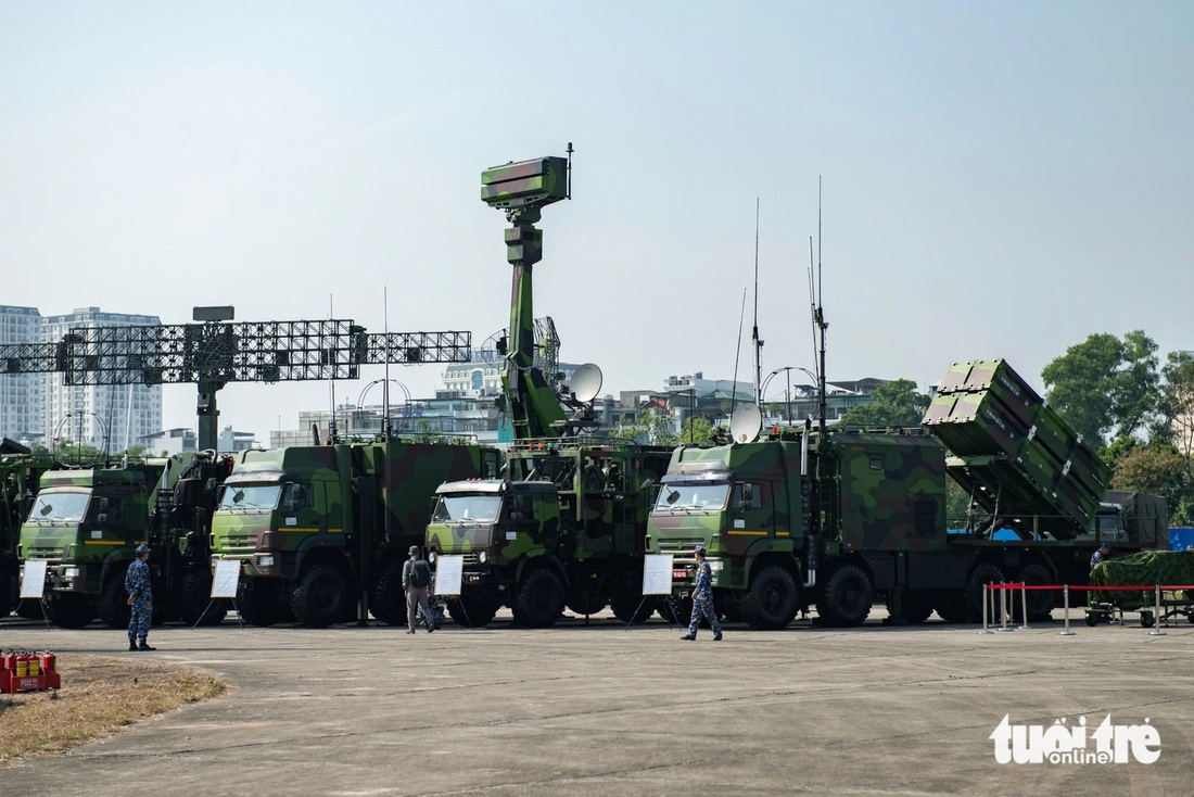 Tổ hợp tên lửa do Việt Nam sản xuất trưng bày tại triển lãm quốc phòng mạnh như nào - Ảnh 3.