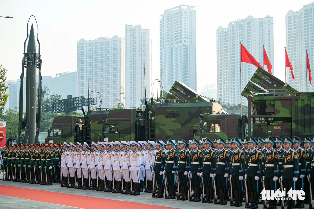 Tổ hợp tên lửa do Việt Nam sản xuất trưng bày tại triển lãm quốc phòng mạnh cỡ nào - Ảnh 7.