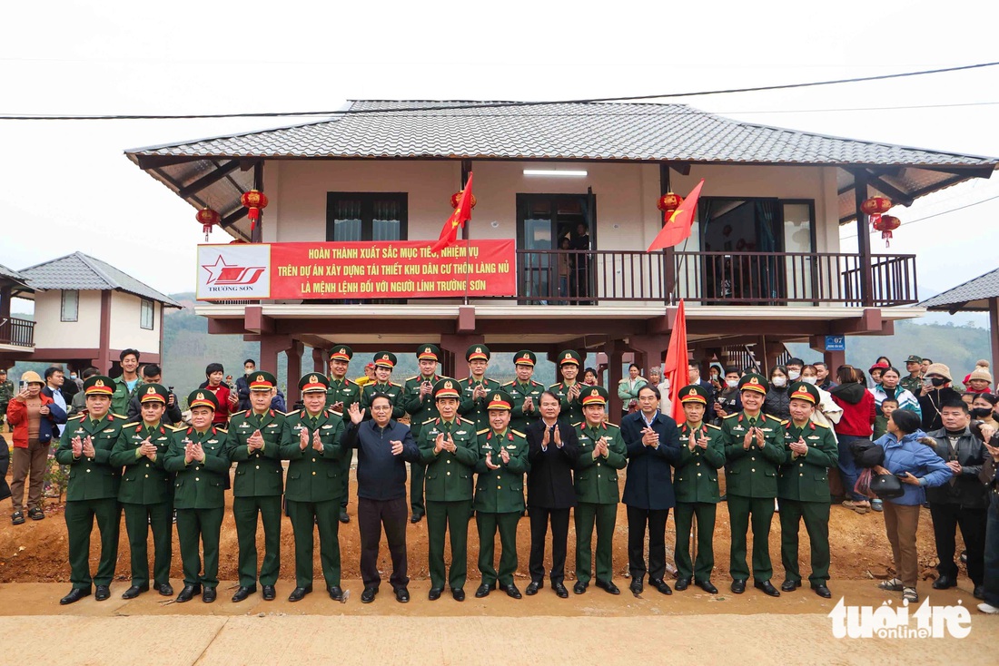 Thủ tướng dự khánh thành khu tái định cư Làng Nủ, Kho Vàng, Nậm Tông - Ảnh 18.