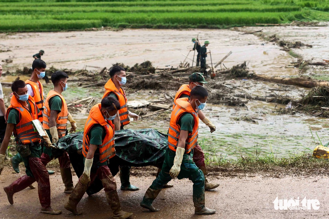 Lũ quét Làng Nủ: “sự sống nảy sinh từ cái chết...không để ai bị bỏ lại phía sau” - Ảnh 6.