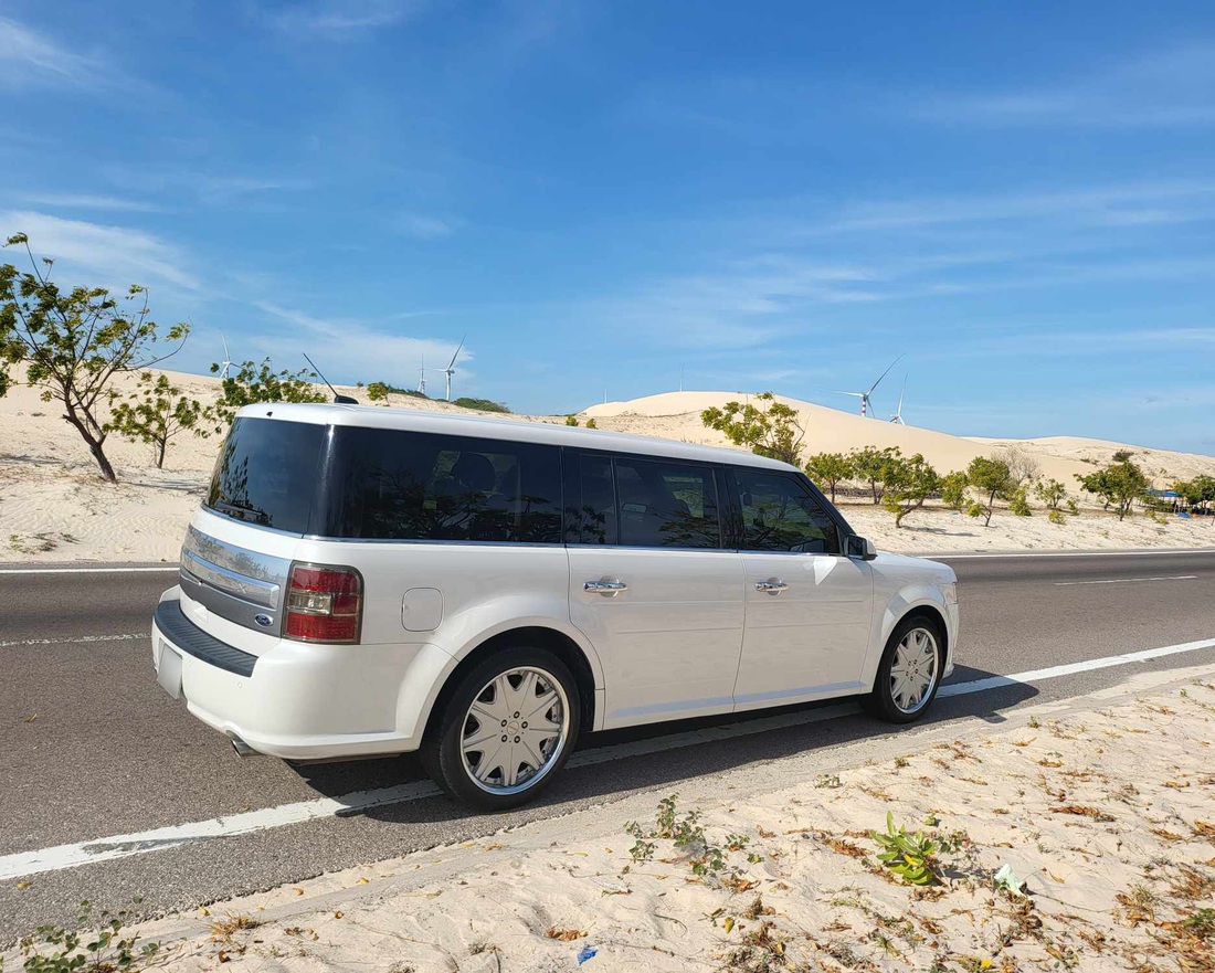 Chủ xe Ford Flex hàng hiếm tại Việt Nam: 'Đáng chơi như Explorer bản độc'- Ảnh 9.