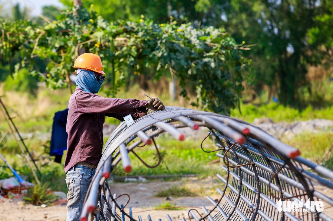 Đoạn cầu Bình Gởi (nối TP Thuận An, tỉnh Bình Dương và huyện Củ Chi, TP.HCM) thi công với tiến độ nhanh nhất, đạt 23%. Còn gói thầu xây dựng nút giao Tân Vạn đã lựa chọn xong nhà thầu xây lắp và chuẩn bị khởi công