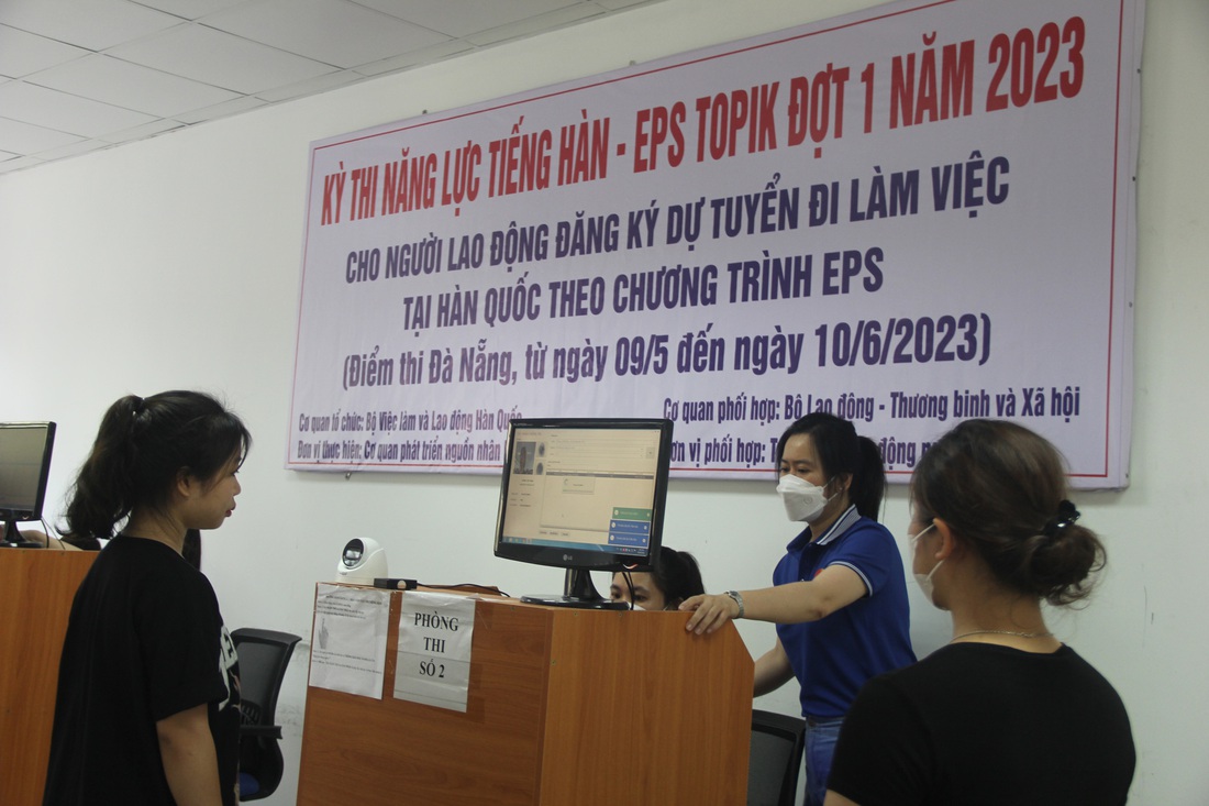 Một kỳ thi năng lực tiếng Hàn trong chương trình EPS - Ảnh: TRƯỜNG TRUNG