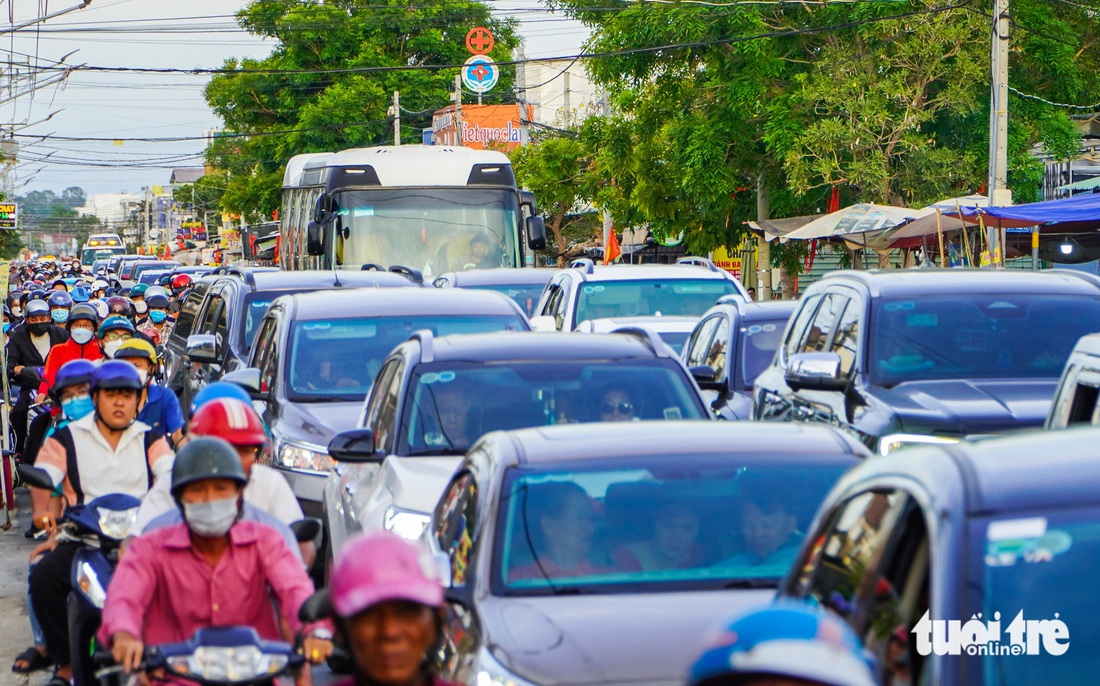 Tại một số đoạn bị 