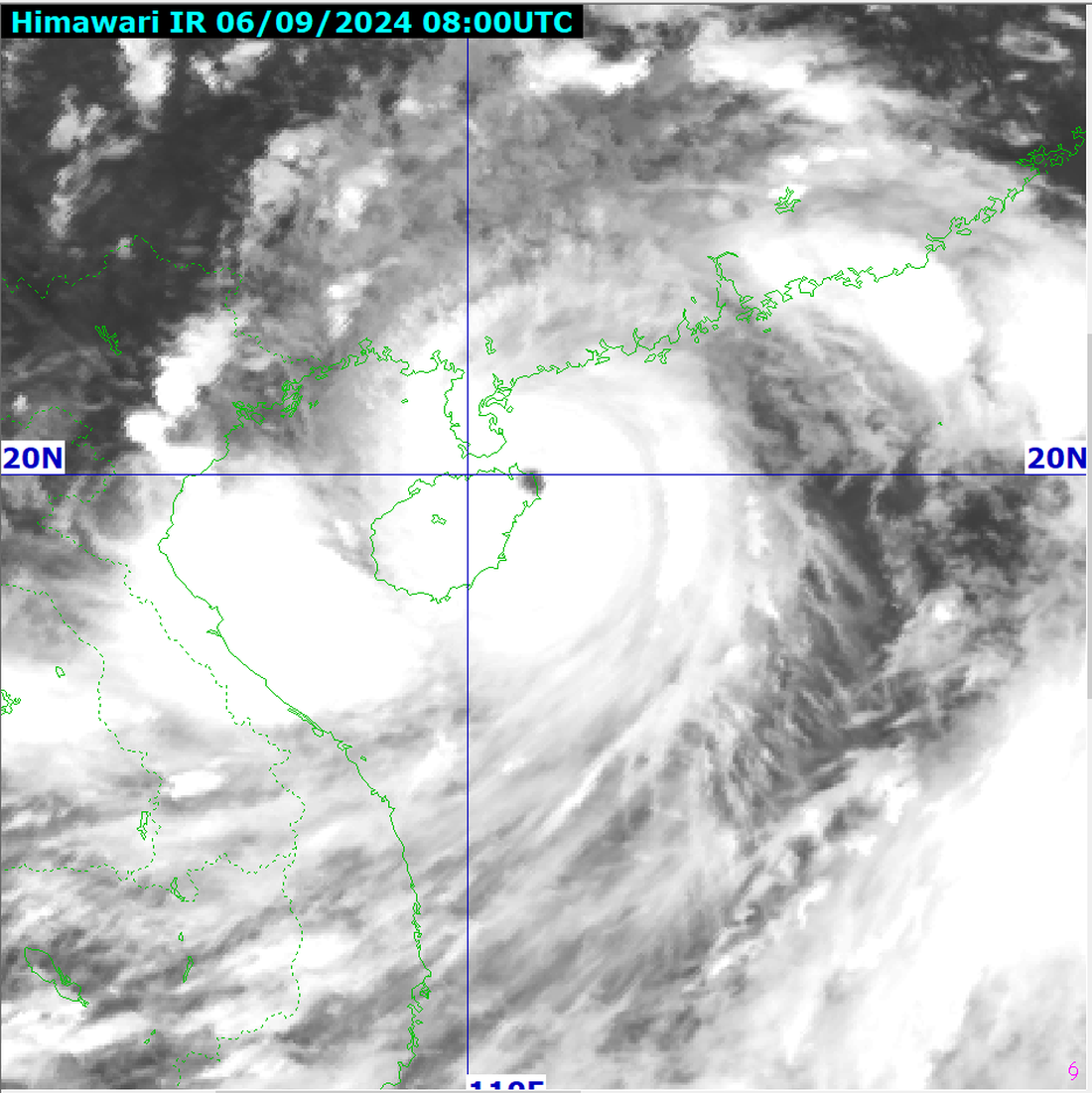 Bạch Long Vĩ đã có gió cấp 12, giật cấp 14, bão cách đất liền 160km - Ảnh 18.