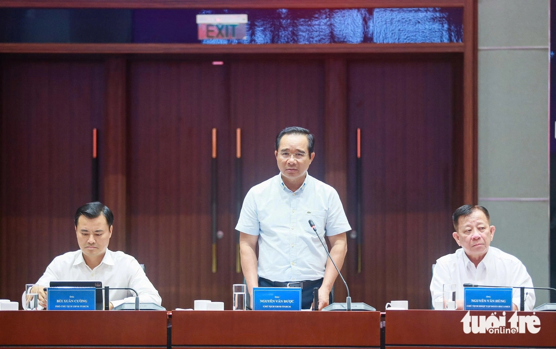 Chủ tịch TP.HCM Nguyễn Văn Được đặt hàng Becamex nghiên cứu nhiều tuyến đường sắt - Ảnh 1.