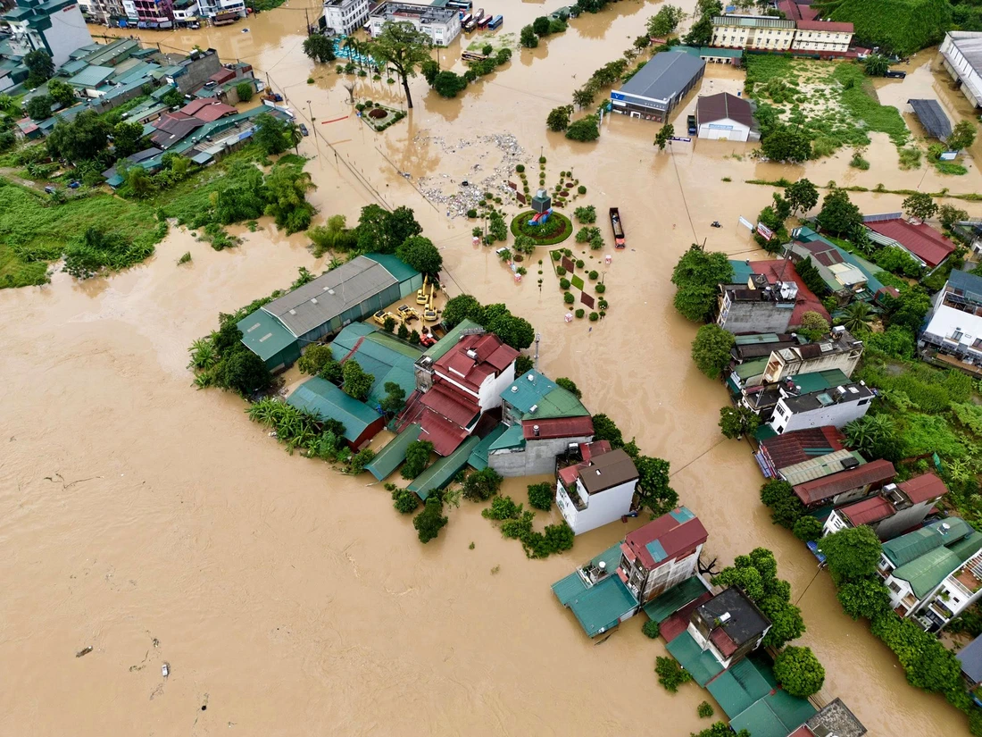Hình ảnh phố phường Hà Giang ngập trong trận lũ lịch sử - Ảnh 4.