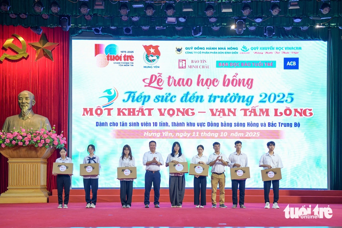 Tiếp sức đến trường - Ảnh 16.