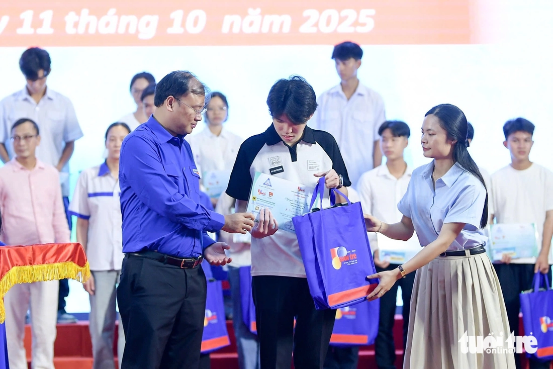 Tiếp sức đến trường - Ảnh 20.