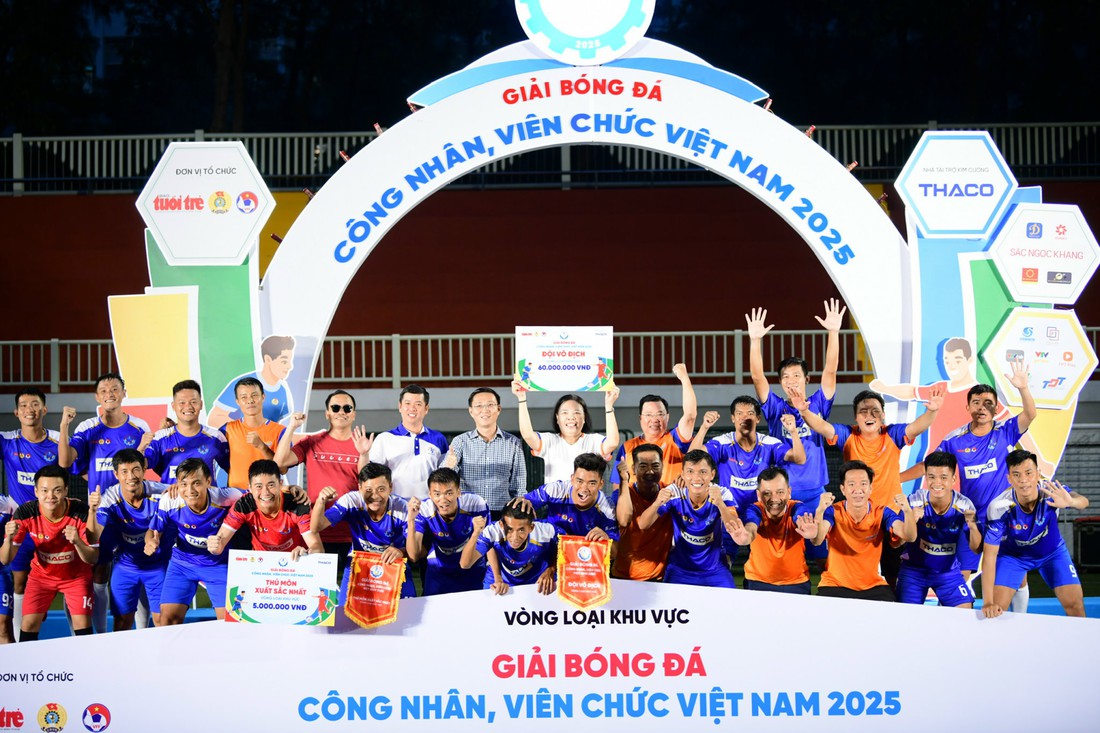 Tuấn Vinh giành danh hiệu Cầu thủ xuất sắc nhất khu vực phía Nam - Ảnh 8.