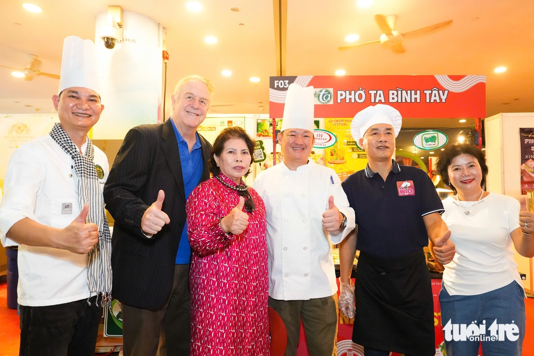 Sáng nay khai mạc Vietnam Phở Festival, lễ hội phở Việt Nam đầu tiên ở Singapore - Ảnh 4. Vietnam Phở Festival - Ảnh 18.