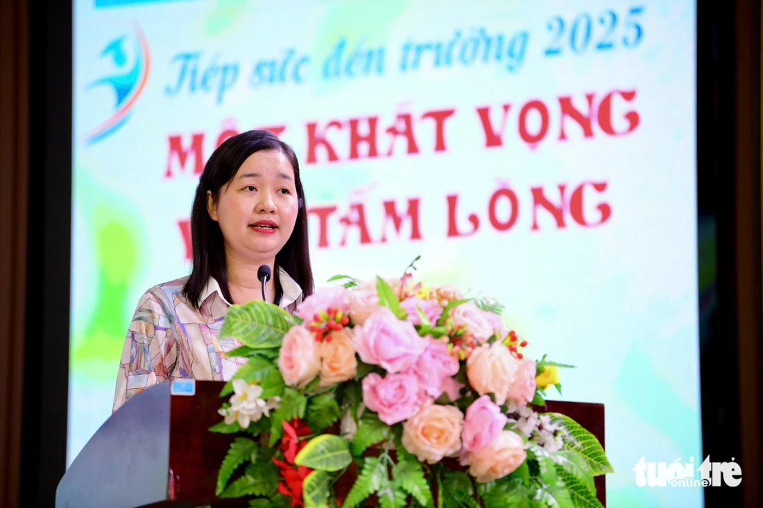 - Ảnh 1. TIẾP SỨC ĐẾN TRƯỜNG - Ảnh 10.