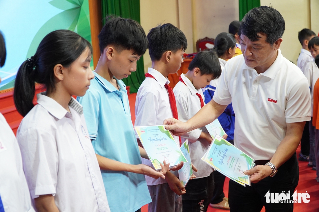 Ngăn dòng bỏ học - Ảnh 9.