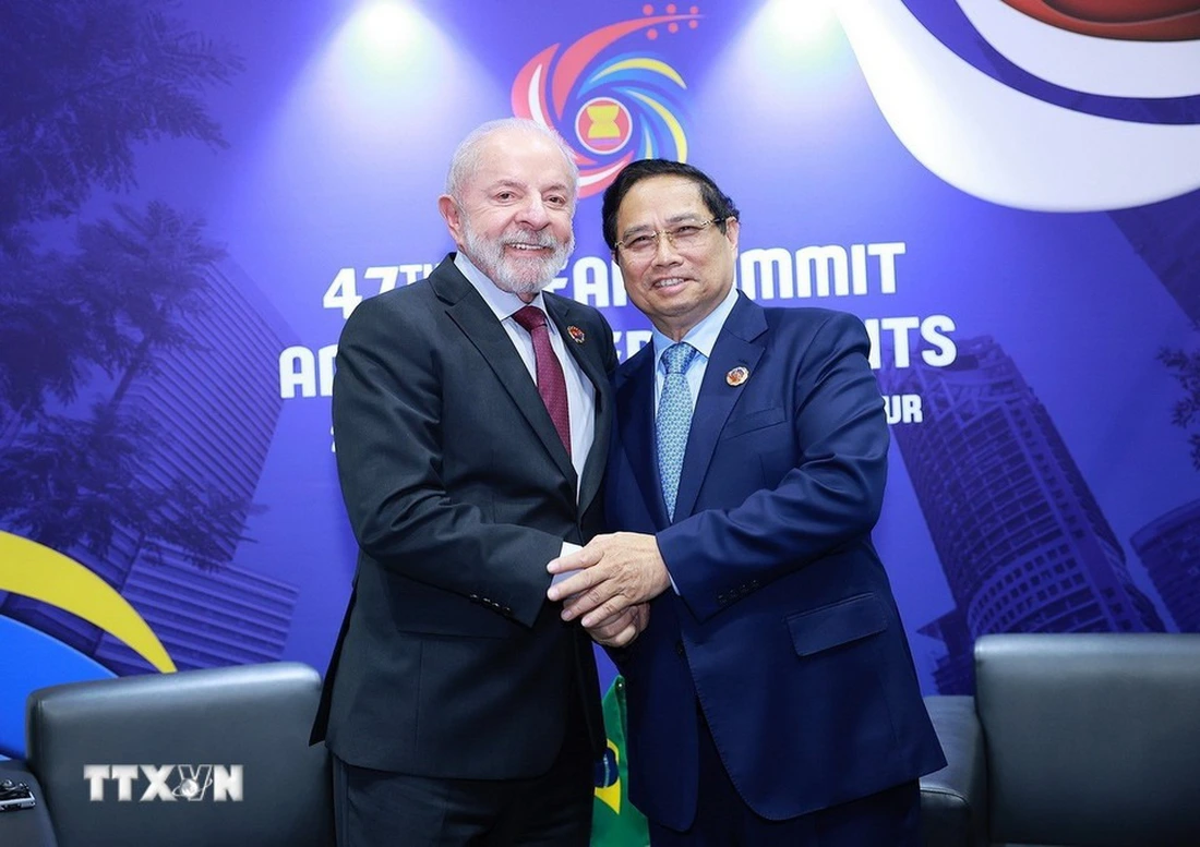 Thủ tướng Chính phủ tiếp xúc song phương bên lề Hội nghị Cấp cao ASEAN 47 - Ảnh 1. ASEAN - Ảnh 1.